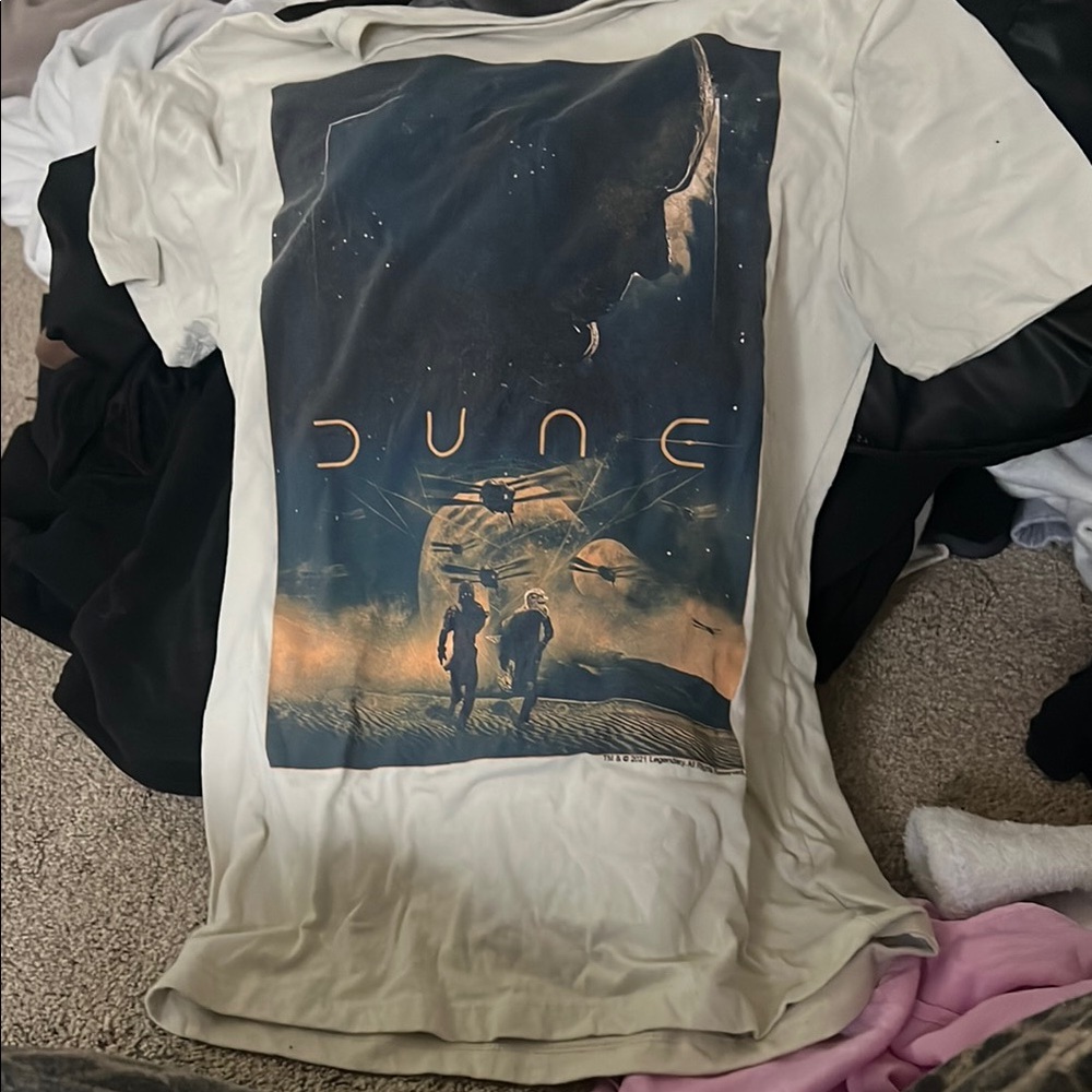 Old Navy Cream Graphic Polo Tee Fitted